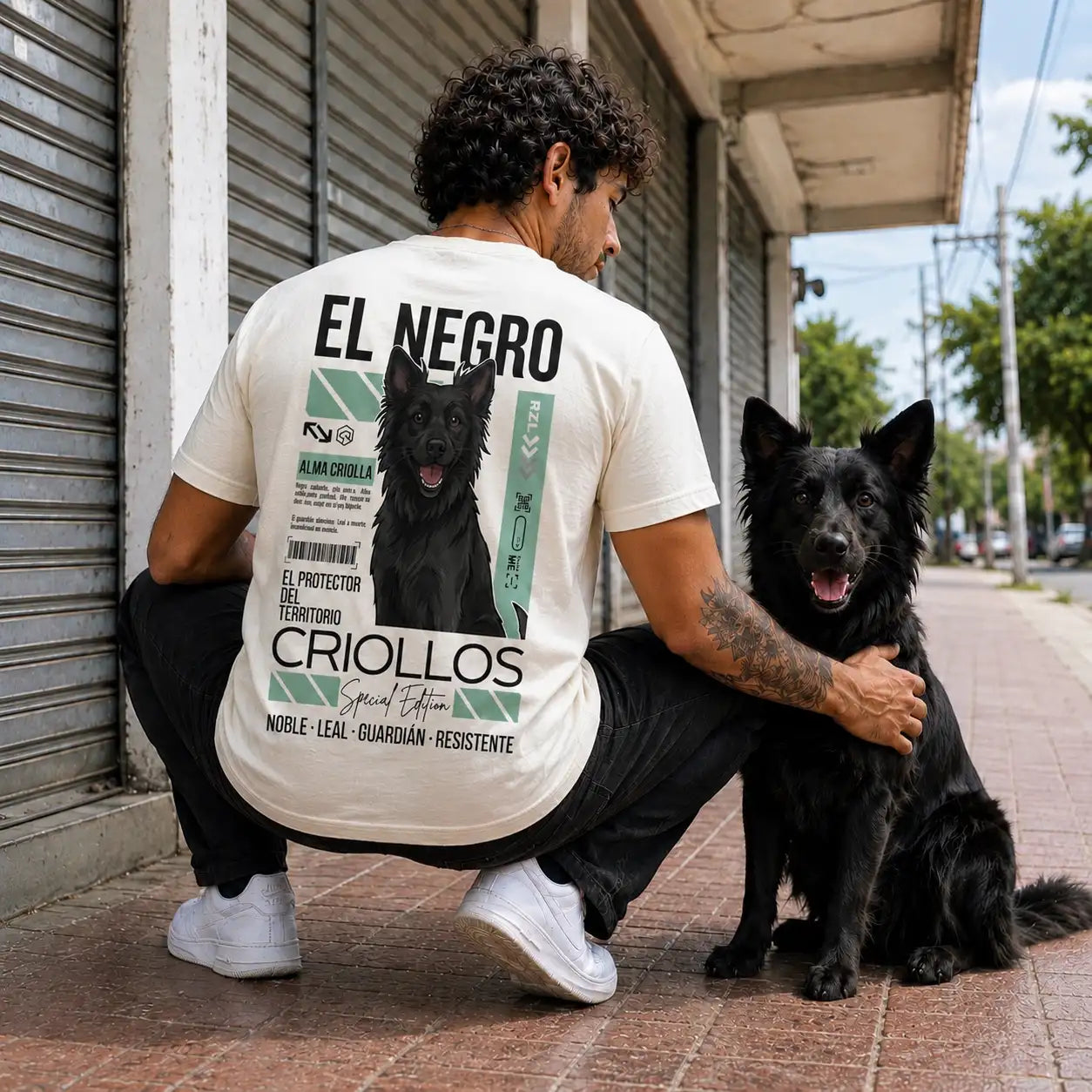 Camiseta Estampada Criollos "El negro" - Regular fit de RazasLovers, Blanco hueso, negro, café, suave