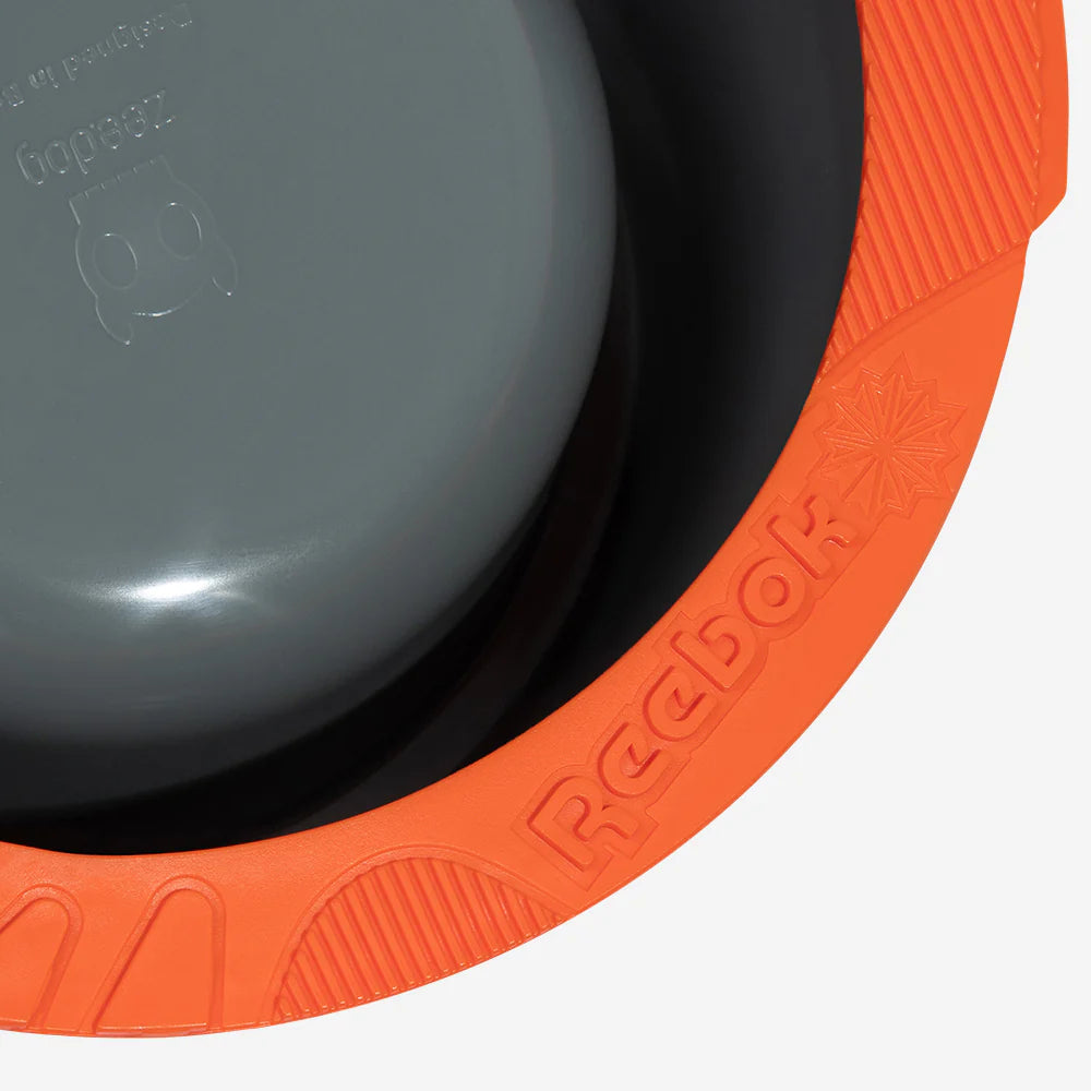 Bowl o comedero clásico Suede Reebok x Zee.Dog de ZEEDOG, naranja, gris