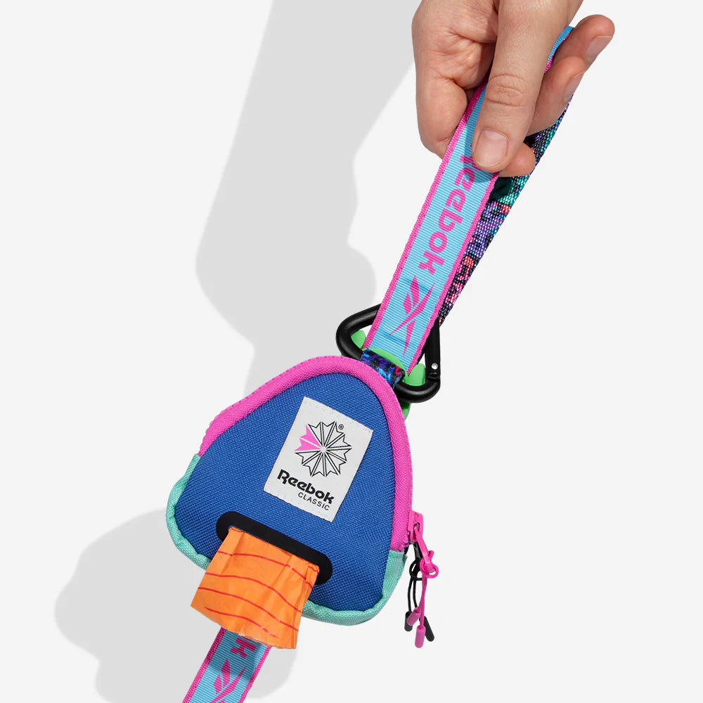 Dispensador de bolsas recolección de excremento perro Aerobic Go.Clip de ZEEDOG