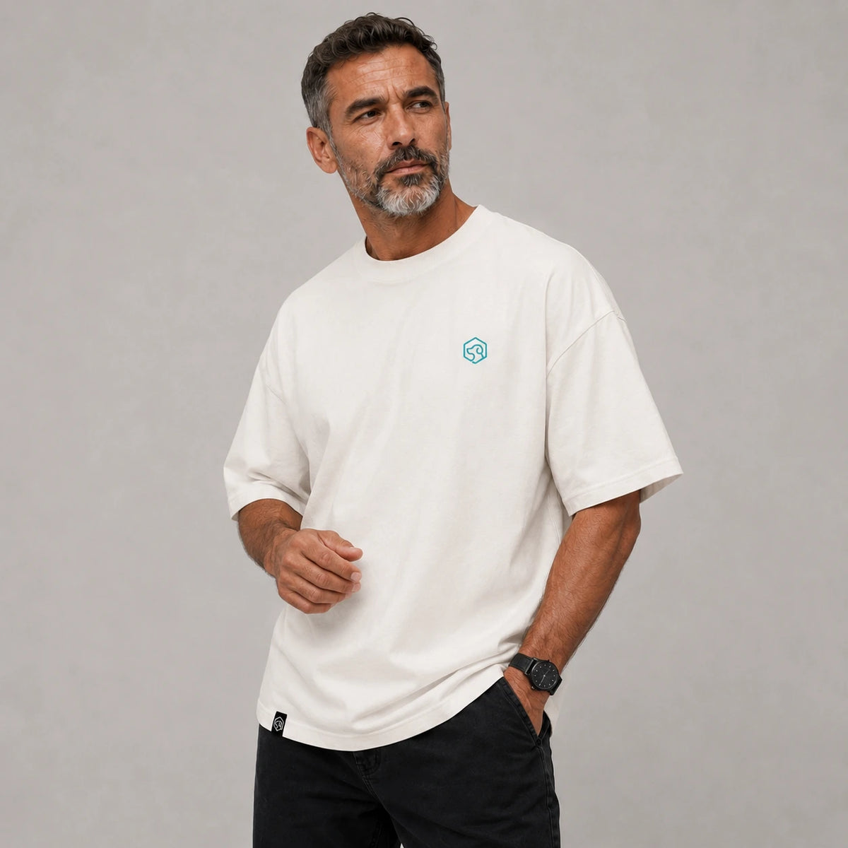 Camiseta básica Blanco hueso premium bordado - Oversize de RazasLovers, Blanco Hueso, Azul, blanco, suave