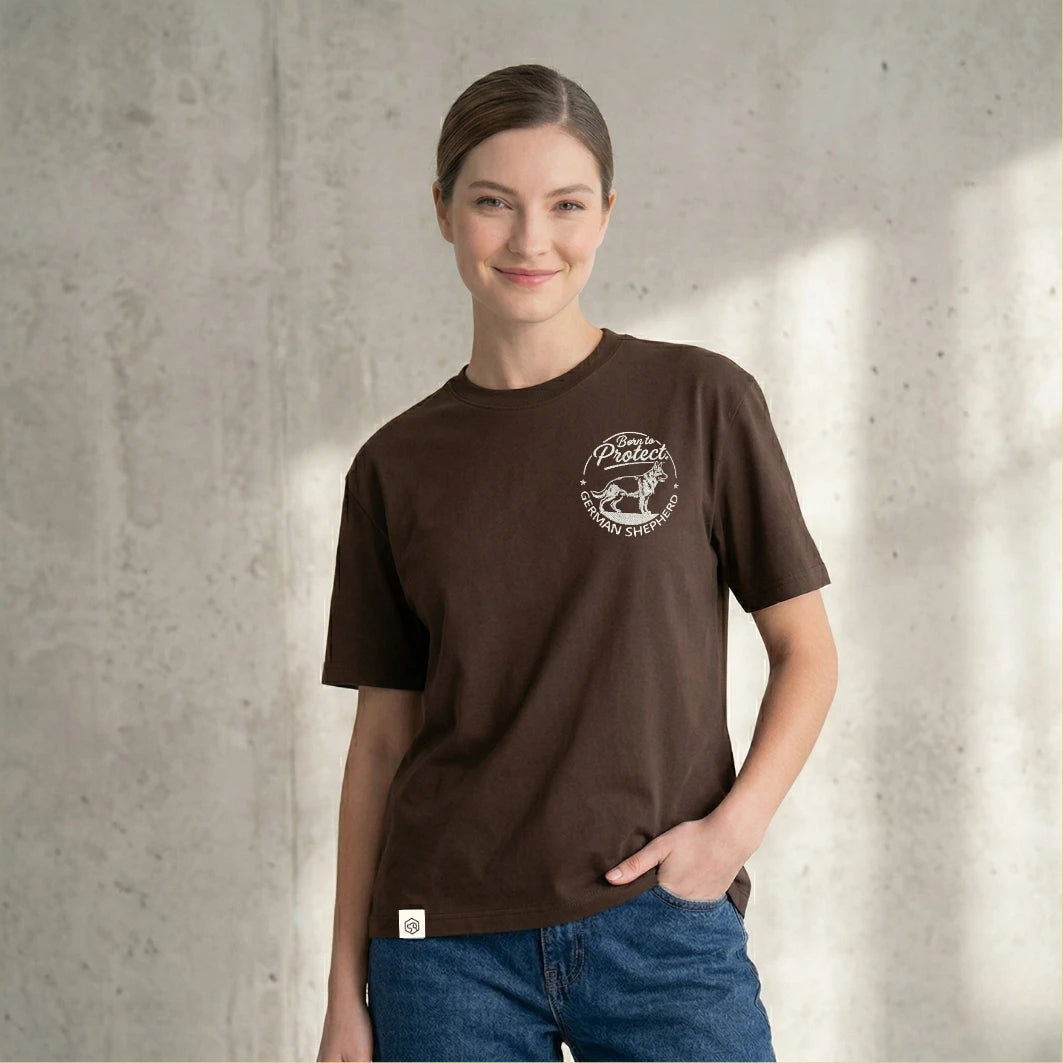Camiseta Bordado Pastor Alemán - Regular Fit de RazasLovers, transpirable, suave