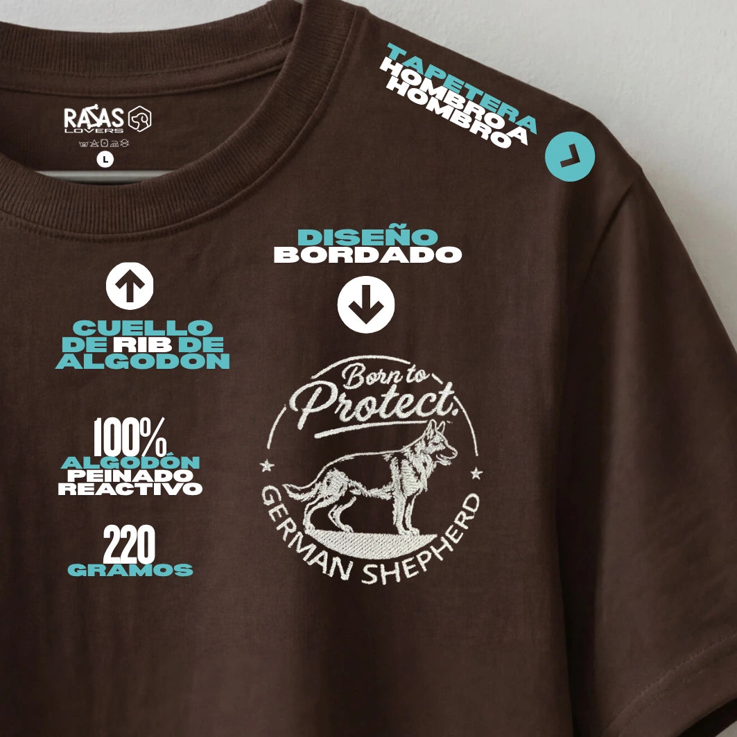Camiseta Bordado Pastor Alemán - Regular Fit de RazasLovers, transpirable, suave
