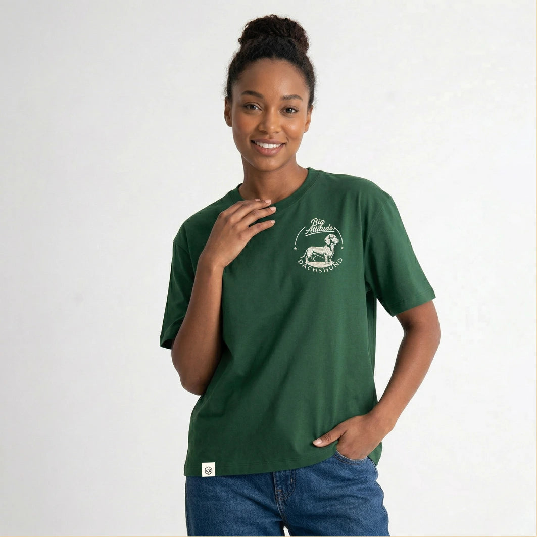 Camiseta Bordado Perro Salchicha - Regular Fit de RazasLovers, transpirable, suave