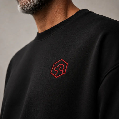 Camiseta básica negra premium bordado - Oversize de RazasLovers, transpirable, suave, detalle